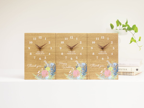 結婚式の両親プレゼント 三連時計【Colorful】カラー印刷で鮮やかに彩る三連時計。