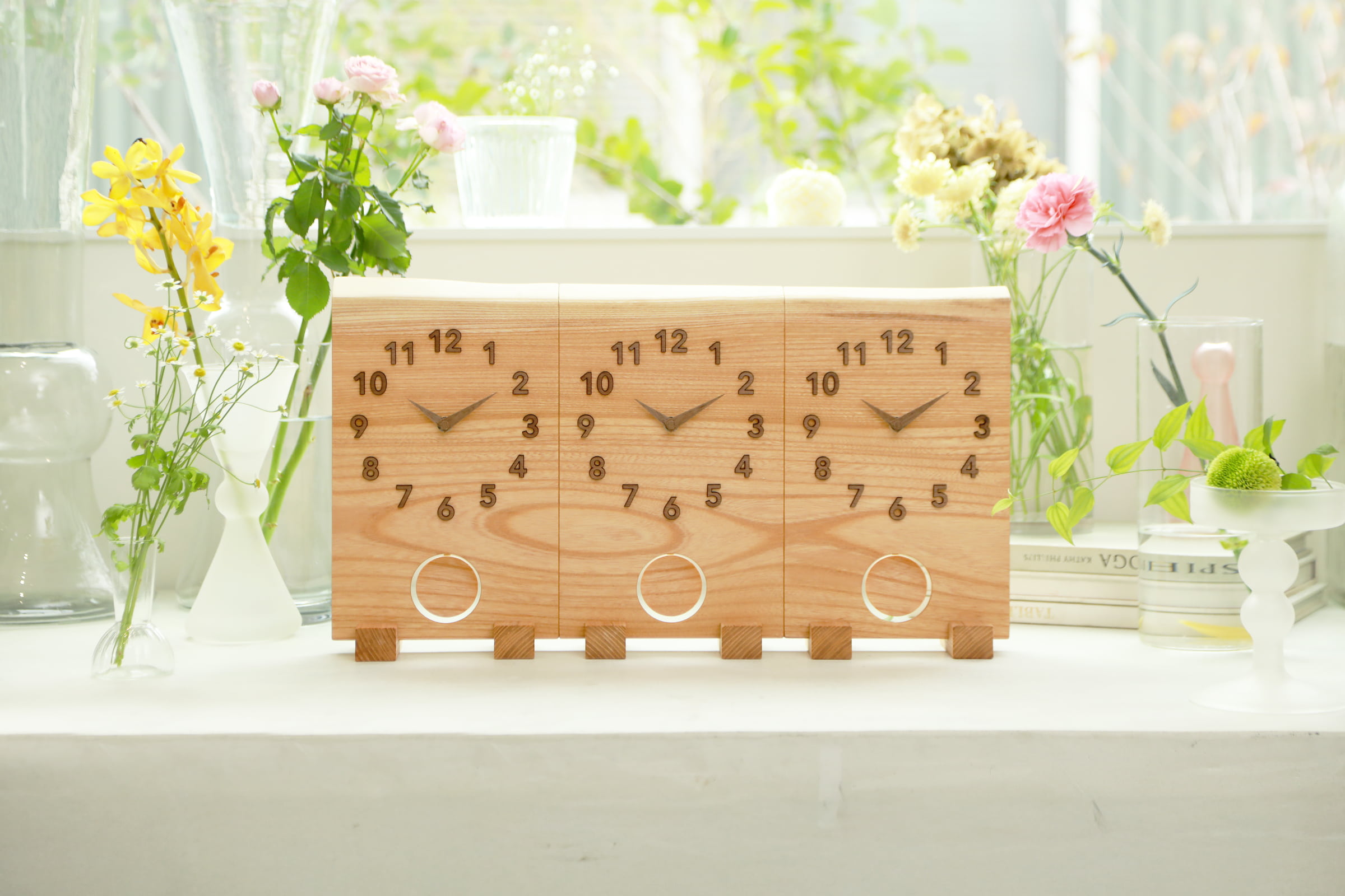 結婚式の両親プレゼント 感謝と絆を贈る三連時計