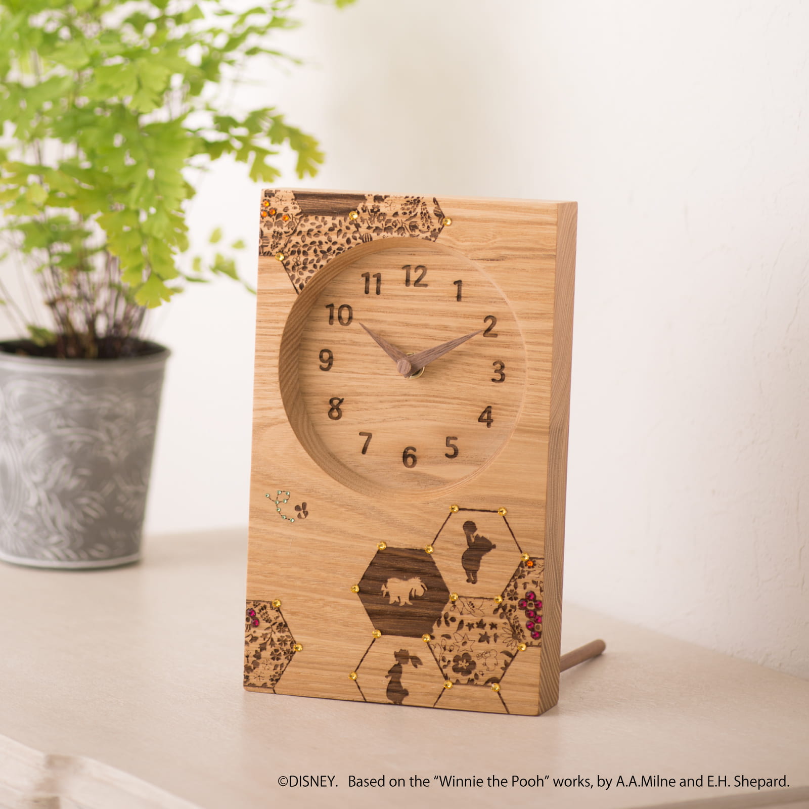 Disney くまのプーさん Smile Family くり（クリスタル付）