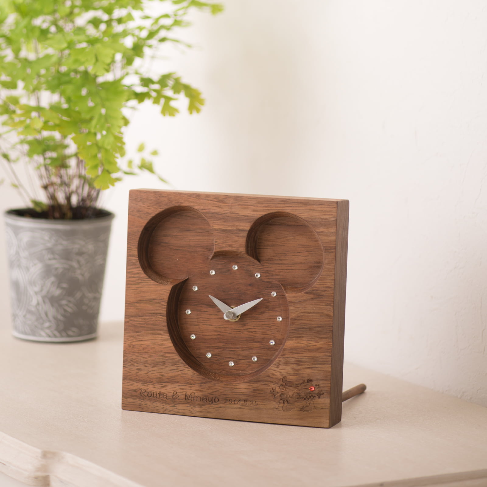 Disney Silhouette Premium ブラックウォールナット